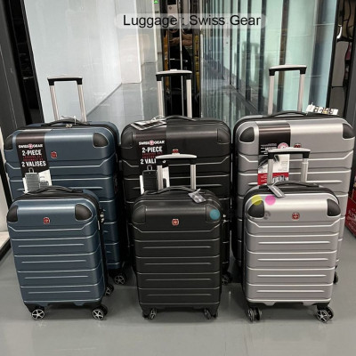 Luggage : Swiss Gear